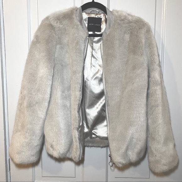 New Look Faux Fur Bomber Jacket - Picture 2 of 5